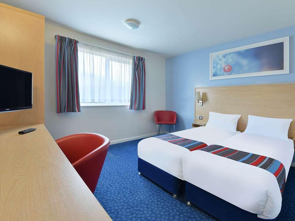 Travelodge إلمنستر الغرفة الصورة