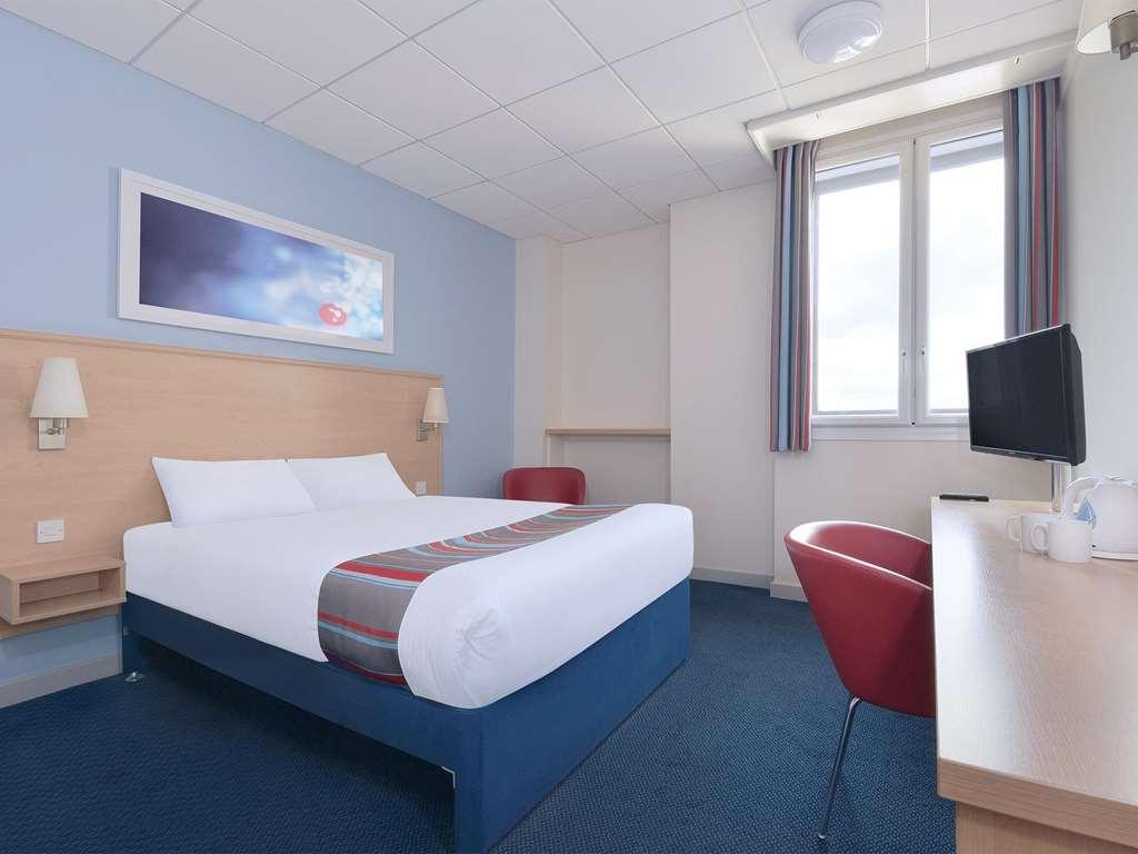 Travelodge إلمنستر الغرفة الصورة