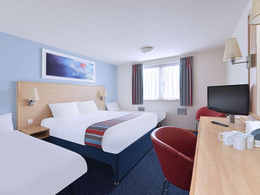 Travelodge إلمنستر الغرفة الصورة